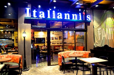 Italianni's .